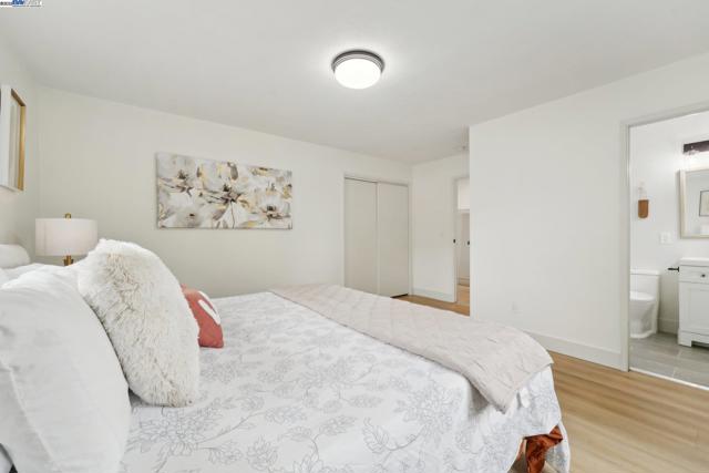 2155 42nd Ave, Oakland CA: https://media.crmls.org/mediaz/a6948762-acf0-4a7f-83f8-de8328afcd93.jpg