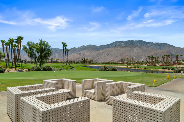 4315 Vantage Lane, Palm Springs CA: https://media.crmls.org/mediaz/a6948fe8-aa34-44d5-9879-f43a784ed39a.jpg