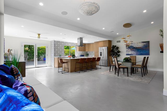 5155 E Bobolink Lane, Palm Springs CA: https://media.crmls.org/mediaz/a6949fd7-3a6b-49a0-bf2e-5fa7564c2cd6.jpg