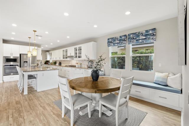 Detail Gallery Image 22 of 56 For 21821 Deer Grass Dr, Escondido,  CA 92029 - 4 Beds | 4/2 Baths