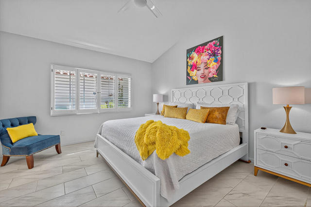 77707 Calle Las Brisas S, Palm Desert CA: https://media.crmls.org/mediaz/a698256e-26b7-4dd6-8db4-2c9ac7678259.jpg