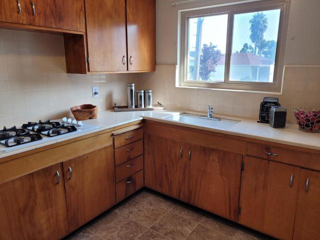297 N San Anselmo Avenue, San Bruno CA: https://media.crmls.org/mediaz/a69869bf-1478-47e8-8a59-9e0c5597fa7b.jpg