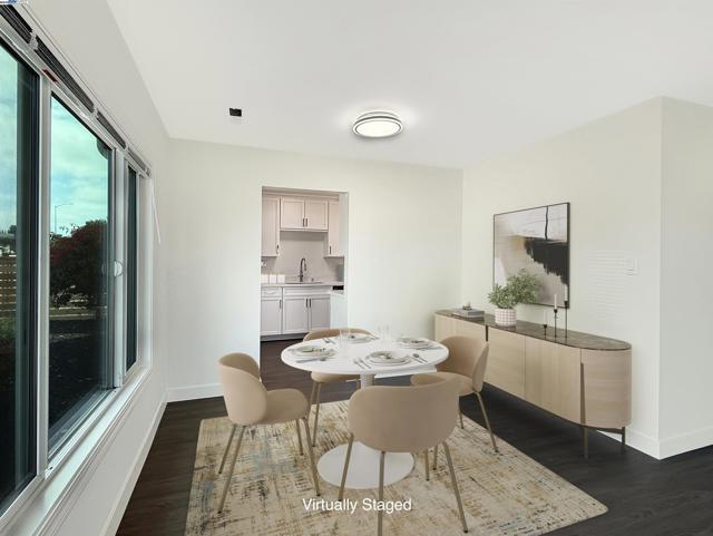 22108 Moyers St, Castro Valley CA: https://media.crmls.org/mediaz/a6986edd-611c-41d4-92c3-0123919caa91.jpg