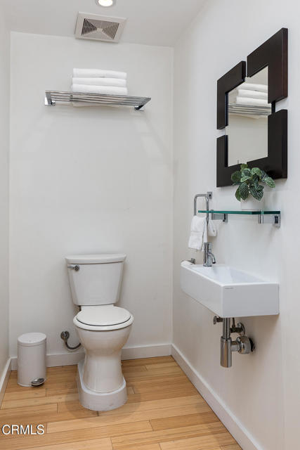 782 S Arroyo Boulevard, Pasadena CA: https://media.crmls.org/mediaz/a699b443-b52c-4c1a-a60e-307736ca539e.jpg