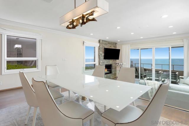 270 Surfview Ct, Del Mar CA: https://media.crmls.org/mediaz/a699e9db-54ab-40ea-904e-38cd39bad91a.jpg
