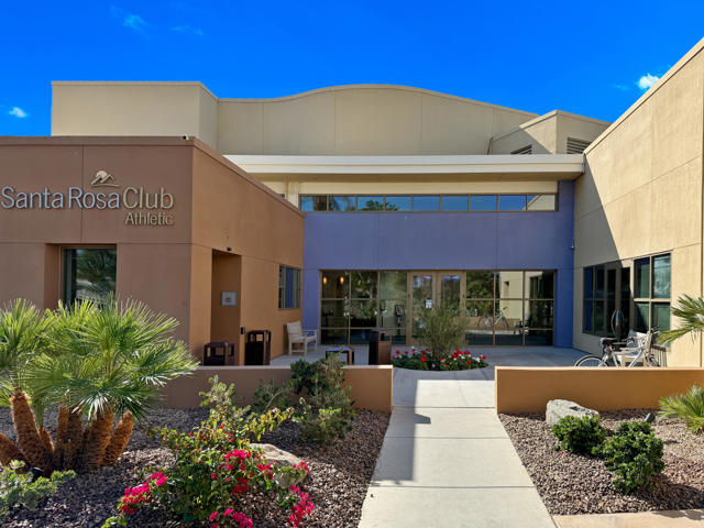 81800 Eagle Claw Drive, La Quinta CA: https://media.crmls.org/mediaz/a69accdd-fcd8-41f1-8ee5-3bfc519c7a23.jpg