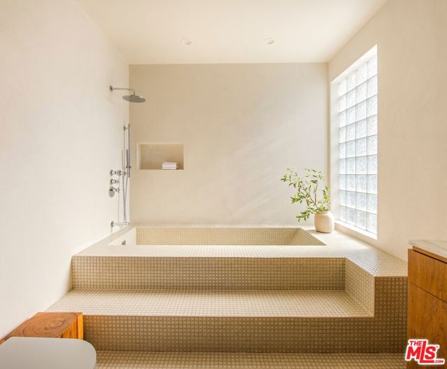 Image 21 of 30 For 12736 Dewey Street