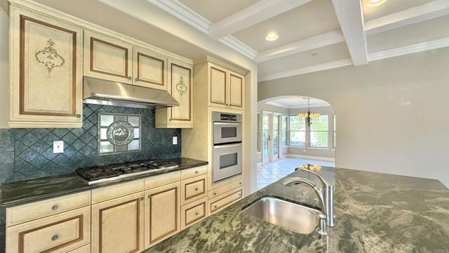 8137 Santaluz Village Grn S, San Diego CA: https://media.crmls.org/mediaz/a69b34cd-1b45-4ef2-9c56-daa33a405aa3.jpg