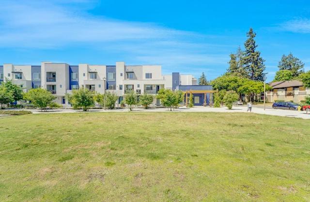 750 Fruit Ranch Loop, San Jose CA: https://media.crmls.org/mediaz/a69c7f3d-772e-48fc-8549-f216c80c7d5d.jpg