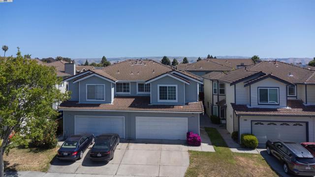 37076 Saint Edwards St, Newark CA: https://media.crmls.org/mediaz/a69cea2d-39fb-4839-a021-6c27d9086871.jpg