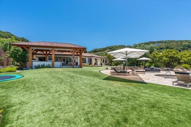 25926 Puerta Del Cajon, Monterey CA: https://media.crmls.org/mediaz/a69d5123-23d4-478f-9380-c252b43798a9.jpg