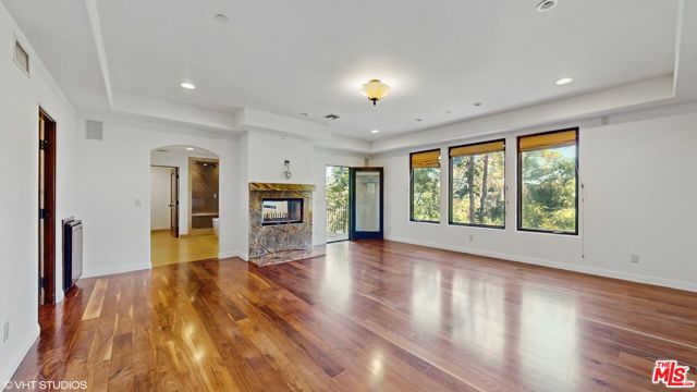 3311 Deronda Drive, Los Angeles CA: https://media.crmls.org/mediaz/a69d5331-2144-4db0-b8b9-84db1f7e6688.jpg