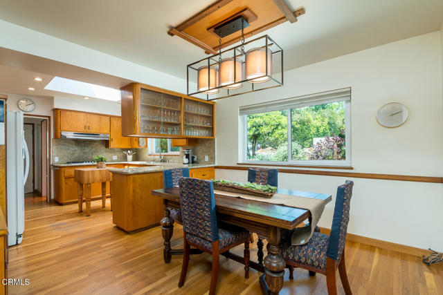 Detail Gallery Image 13 of 71 For 1364 Journey's End Dr, La Canada Flintridge,  CA 91011 - 3 Beds | 2 Baths