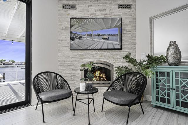 4892 South Pt, Discovery Bay CA: https://media.crmls.org/mediaz/a69e840c-ea84-4c32-a73a-9223fce76206.jpg