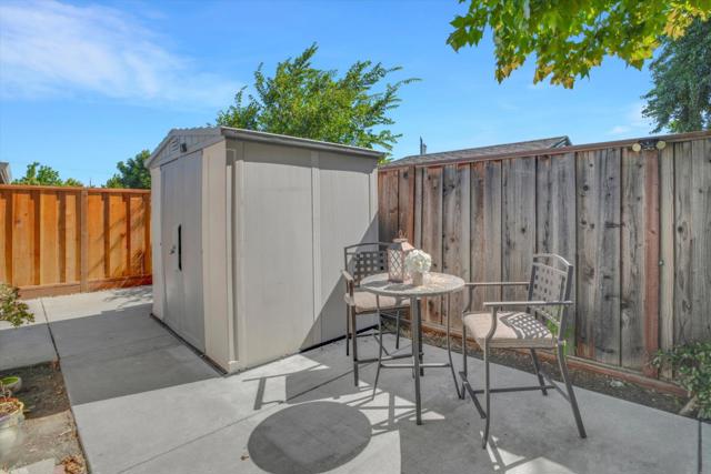 1909 Crestwood Drive, Antioch CA: https://media.crmls.org/mediaz/a69efef6-0842-4f6d-be41-fbf7ba979bd6.jpg