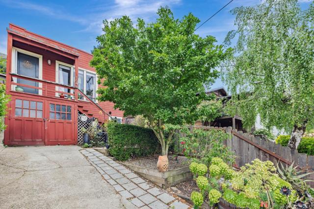 154 San Benito Road, Brisbane CA: https://media.crmls.org/mediaz/a69f6c93-9923-4798-8116-e3447b05f355.jpg