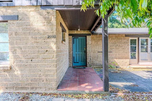 25561 University Court, Hayward CA: https://media.crmls.org/mediaz/a69fed08-8d21-41a3-acdc-4e696974d4a0.jpg