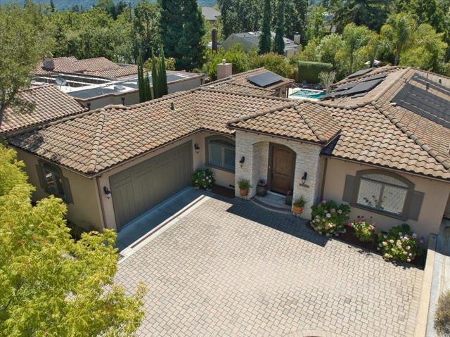 17820 Daves Avenue, Monte Sereno CA: https://media.crmls.org/mediaz/a6a0c62b-257b-4737-aaef-3aae85d5fb69.jpg