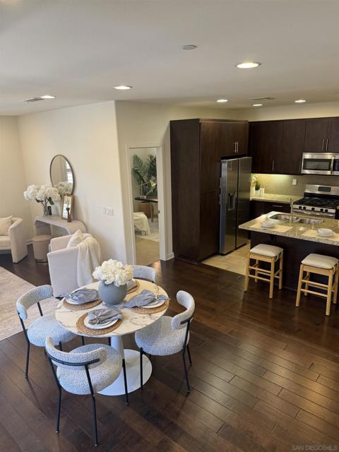Image 3 of 21 For 2071 Lynx Way