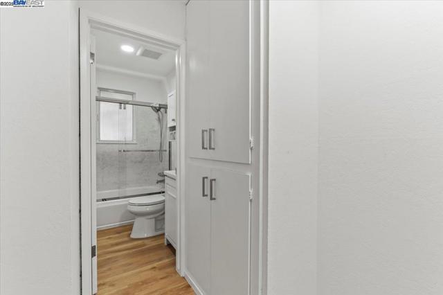 462 Craven Court, Hayward CA: https://media.crmls.org/mediaz/a6a17e14-4826-4381-98b5-5b8ebade2852.jpg