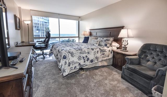 1770 Avenida Del Mundo, Coronado CA: https://media.crmls.org/mediaz/a6a400d9-571c-4b57-9c07-a07a93a1d6d9.jpg