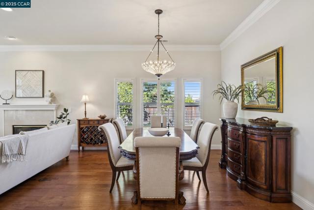 109 Forest Hill, Clayton CA: https://media.crmls.org/mediaz/a6a426ed-e984-4bf8-a591-61f55a2796ee.jpg