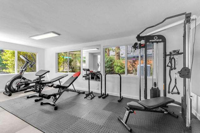 1075 E Sunny Dunes Road, Palm Springs, CA 92264