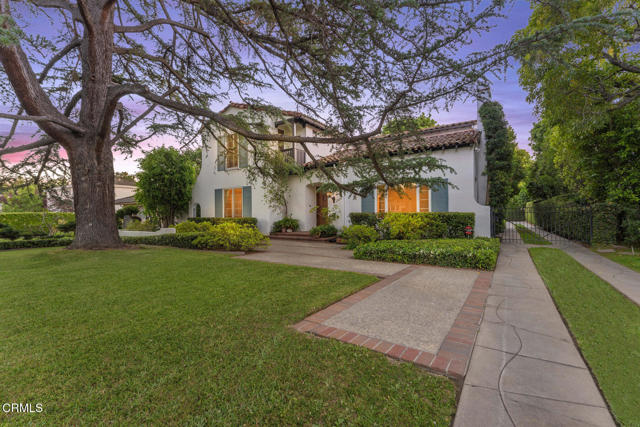 1915 Windsor Road, San Marino CA: https://media.crmls.org/mediaz/a6a51da3-416b-4032-b5cd-f14a8e607d5f.jpg