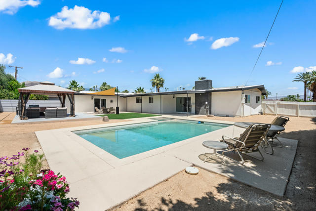 74279 Old Prospector Trail, Palm Desert CA: https://media.crmls.org/mediaz/a6a60390-d5d4-409d-9198-fb20c01ce65e.jpg