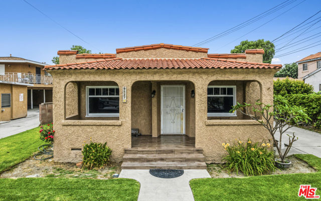 9527 Los Angeles Street, Bellflower CA: https://media.crmls.org/mediaz/a6a6b91e-f966-40b3-8336-078b1c15094e.jpg