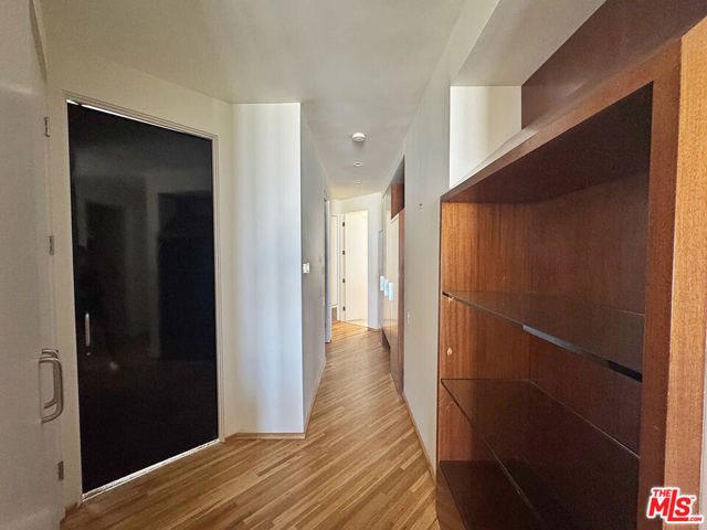 3505 Ocean Front Walk, Marina del Rey CA: https://media.crmls.org/mediaz/a6a77c93-5d50-4e78-8bef-c294a0c3be0c.jpg