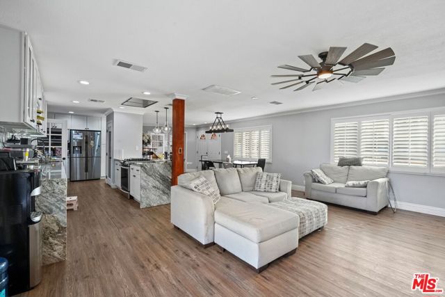 4631 W Avenue M8, Lancaster CA: https://media.crmls.org/mediaz/a6a8c031-64b3-4c83-9322-1e326e0dd2cc.jpg