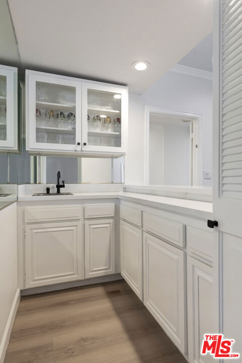 828 S Bedford Street, Los Angeles CA: https://media.crmls.org/mediaz/a6a92dc2-0411-42ce-b324-443b89aab6b5.jpg