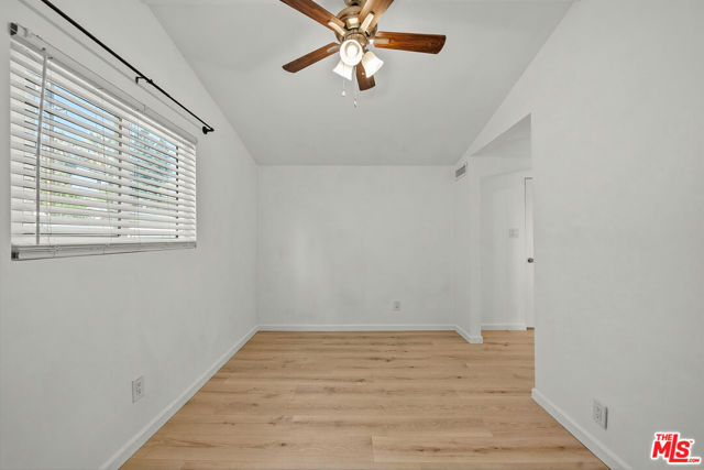 7853 Bothwell Road photo 17