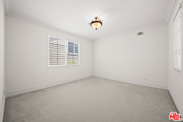 1756 Ruhland Avenue, Manhattan Beach CA: https://media.crmls.org/mediaz/a6a9e80d-a603-4fbd-b5e6-ae0ee8aff62d.jpg