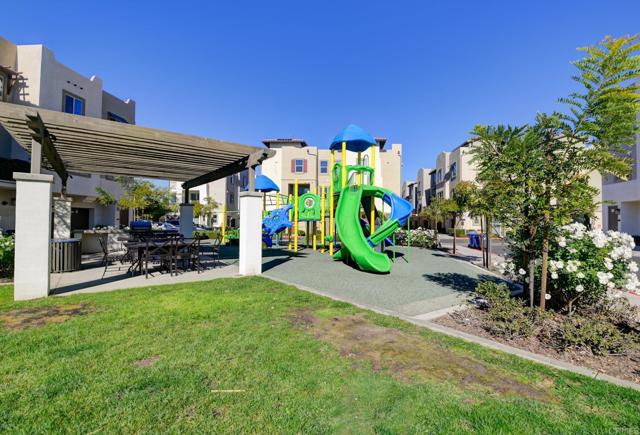 Detail Gallery Image 28 of 30 For 319 Lagoon Way, Santee,  CA 92071 - 2 Beds | 2 Baths