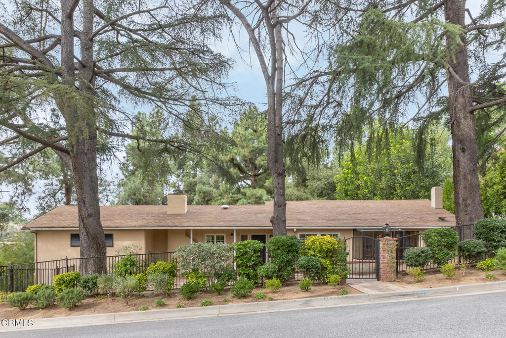5209 Alta Canyada Road