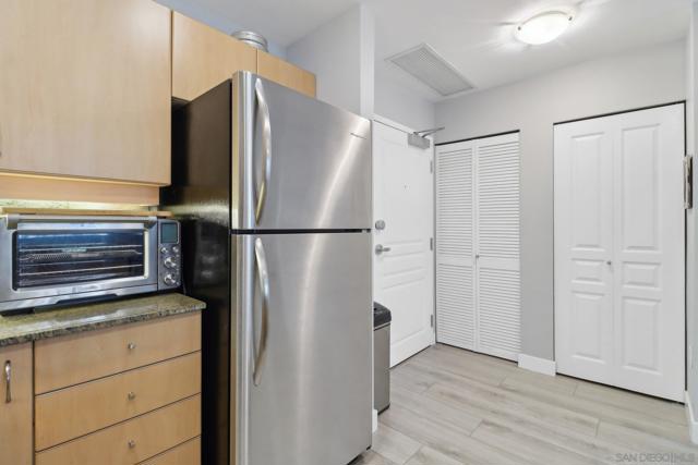 1580 Union St, San Diego CA: https://media.crmls.org/mediaz/a6ab1a06-6329-41ae-b194-47926d95398d.jpg