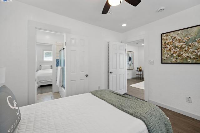 1385 Palm Ave, Martinez CA: https://media.crmls.org/mediaz/a6ab9ce0-e587-4ec6-964c-bf8639f5692f.jpg