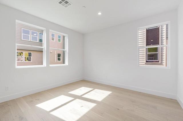 3201 Ivory Terrace, San Ramon CA: https://media.crmls.org/mediaz/a6acdac1-9256-42e3-824f-cf281a326f54.jpg