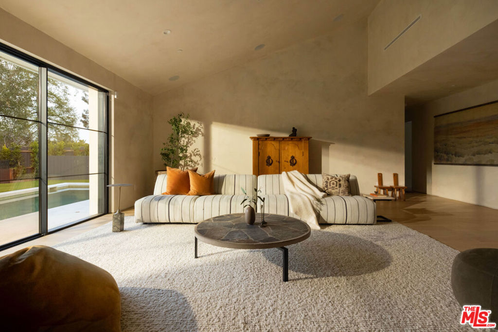 3620 Wrightwood DriveStudio City img 9