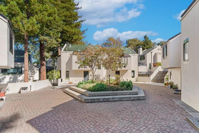 181 Centre Street, Mountain View CA: https://media.crmls.org/mediaz/a6ae0226-3110-4ab1-812c-384a2d74603e.jpg