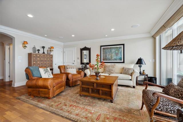 1219 Coast Blvd, La Jolla CA: https://media.crmls.org/mediaz/a6ae699c-edb6-457e-9280-0f4059cbf32c.jpg