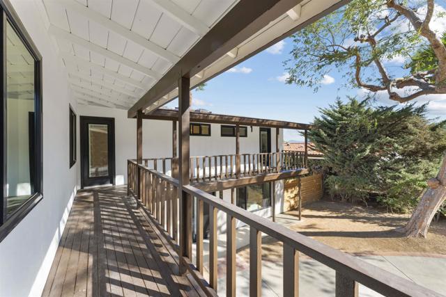 5777 Desert View Drive, La Jolla CA: https://media.crmls.org/mediaz/a6aeb645-e6b4-456d-99fd-d55d55f10713.jpg