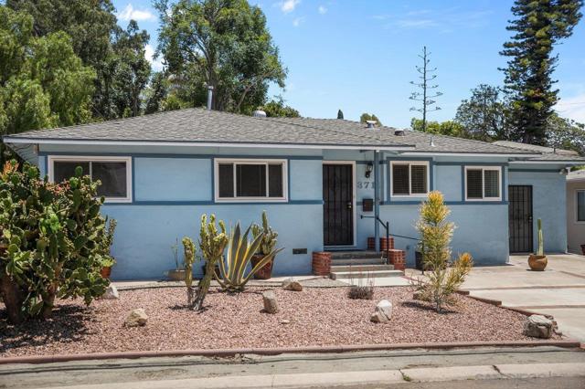 3711 Fairway Dr, La Mesa CA: https://media.crmls.org/mediaz/a6af41ad-7a26-4338-bfe2-a495b55aea43.jpg