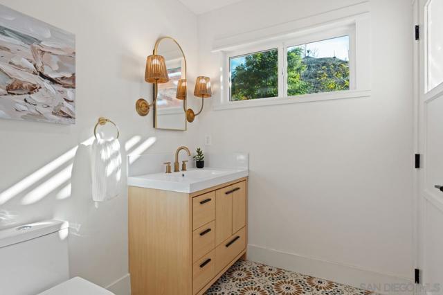 1155 Pepper Dr, El Cajon CA: https://media.crmls.org/mediaz/a6b01e80-7f5b-4f4c-bf17-0cac9737f8e8.jpg