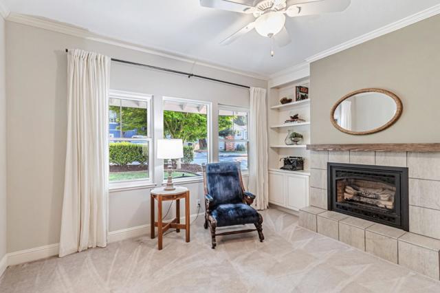 2940 San Juan Boulevard, Belmont CA: https://media.crmls.org/mediaz/a6b04470-5baa-4742-88e9-e313b8a23e0a.jpg