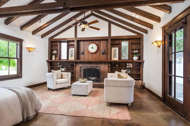 1404 Bryant Street, Palo Alto CA: https://media.crmls.org/mediaz/a6b162ce-78c8-484a-81ad-7f5de41a573a.jpg