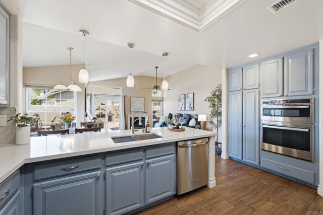 Detail Gallery Image 13 of 36 For 1201 Halley Ct, Chula Vista,  CA 91911 - 3 Beds | 2 Baths