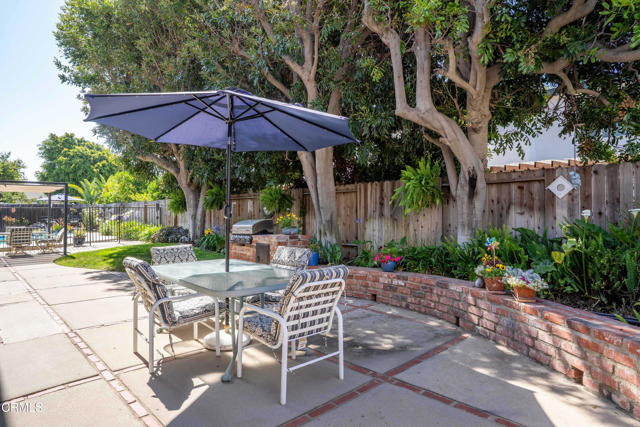 1584 Prima Ct, Camarillo CA: https://media.crmls.org/mediaz/a6b58371-34cc-4eed-80fa-84315082d291.jpg